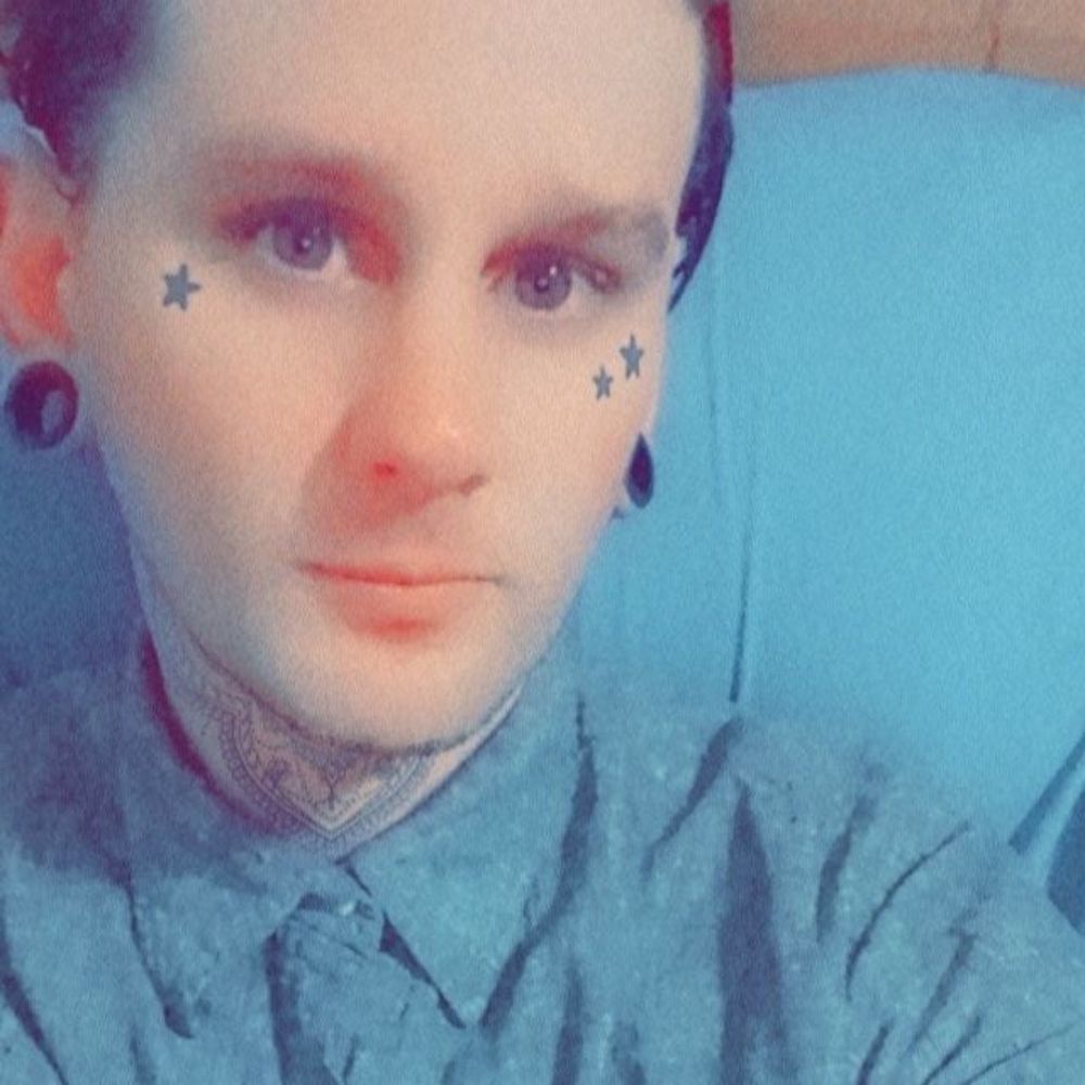 Meet your Posher, James